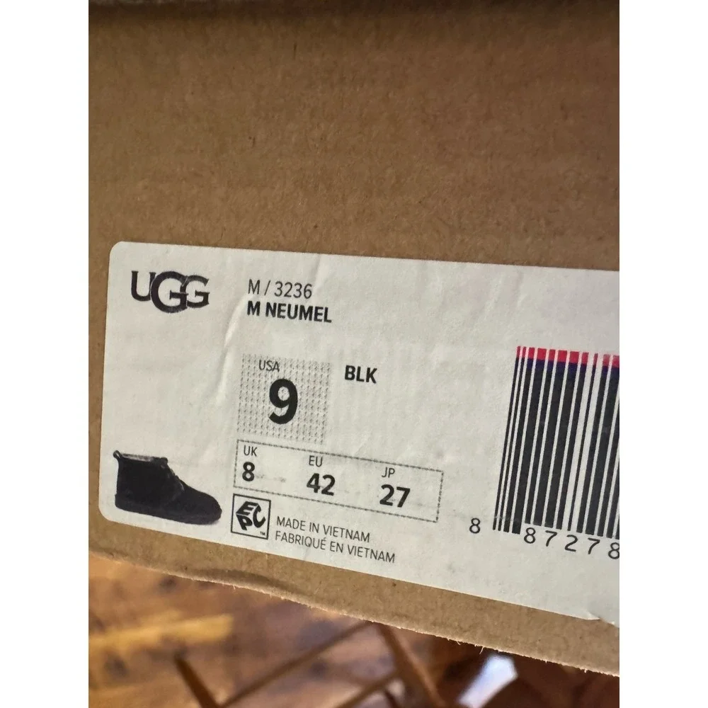 UGG Men's Black Suede Neumel Lace Up Chukka Boots 3236 Size 9
